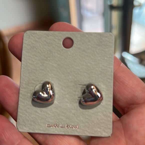Silver Puffy Hearts Earrings NWT - Picture 5 of 5